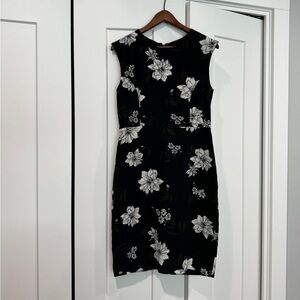Banana Republic knee length floral dress